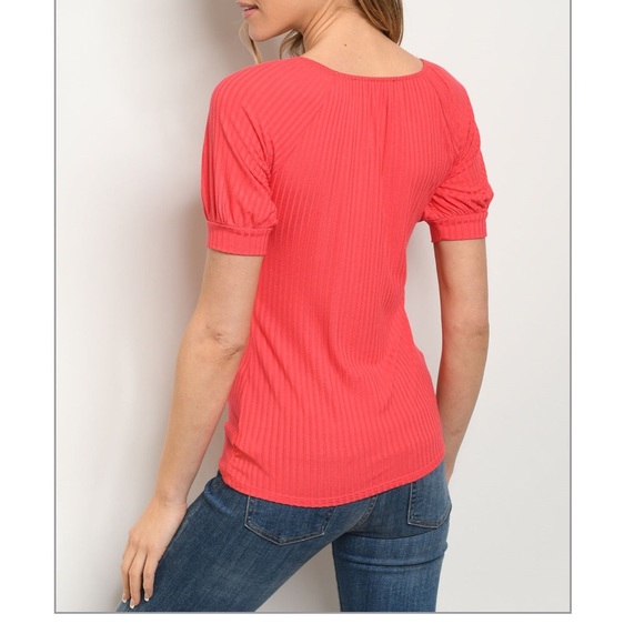 5⭐️🆕Sweetheart Short Sleeve Ribbed Top - Picture 2 of 5